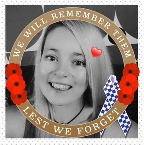 Meet your Posher, Lozz